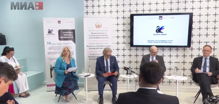 Форум за зајакнување на ранливите заедници преку обука и партнерство на проектот ЦРН ЛЕБЕД (во живо)