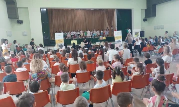 Во Струмица Светскиот ден на животната средина одбележан со изложба на креативни изработки направени од деца од рециклирани материјали