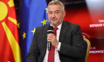 Клековски: Формирана е работна група за следење на напредокот при лекувањето на пациентите од Кочани