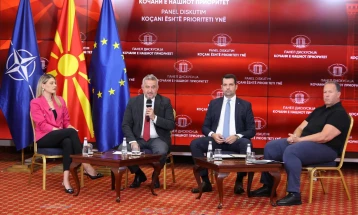 Клековски: Формирана е работна група за следење на напредокот при лекувањето на пациентите од Кочани (ДПЛ)