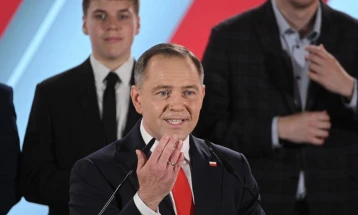 Навроцки го нападна Туск: Најлошиот премиер од 1989