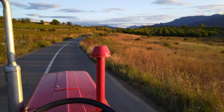 Објавен јавен повик за финансиска поддршка за набавка на трактори