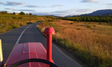 Објавен јавен повик за финансиска поддршка за набавка на трактори
