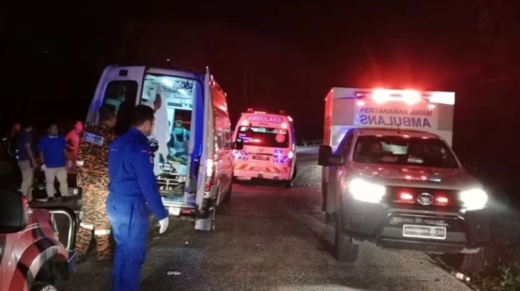 Најмалку 15 студенти загинаа во автобуска несреќа во Малезија