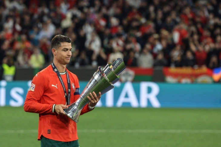 Роналдо: Оваа генерација на репрезентацијата на Португалија ја заслужи титулата