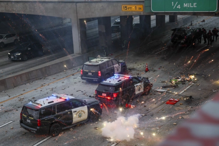 Të paktën 56 të arrestuar në Los Anxhelos për pjesëmarrje në protestat kundër bastisjes së emigrantëve