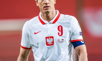 Левандовски се чувствува предаден од начинот на кој ја изгуби капитенската лента на Полска