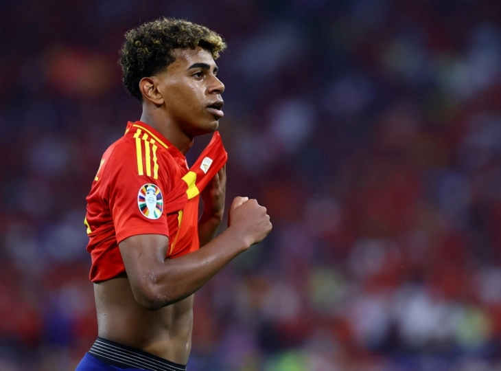 Jamal është më i shtrenjti në botë, Vinisus me rënie drastike në listën e Transfermarket