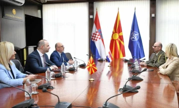 Misajlovski meets with Croatian ambassador Tiganj, defense attaché Domjančić