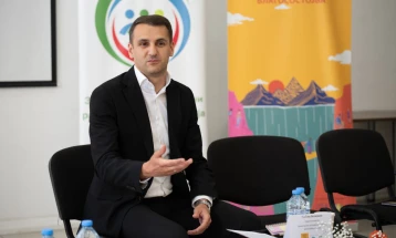 Велковски до социјалните работници: Вие не само што ги менувате животите на луѓето, вие го менувате духот на нашето општество