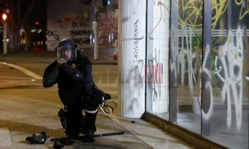 Полициски час во делови на Лос Анџелес: Градот прогласи вонредна состојба