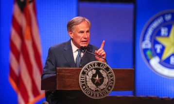 Гувернерот на Тексас најави распоредување на Национална гарда поради протестите против депортациите