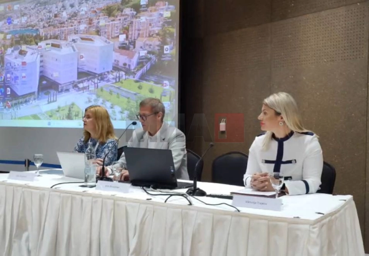 Zëvendësminitrja Trajkov nga Dubrovniku: Rruga drejt BE-së nuk është e lehtë, të tregojmë se i përkasim Evropës