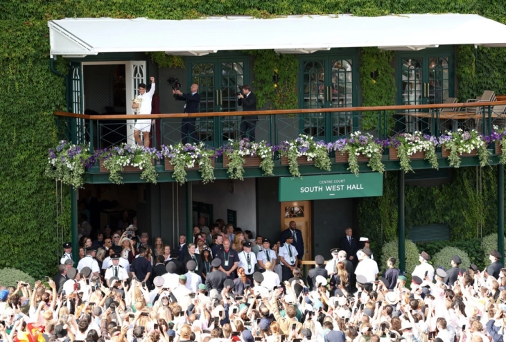 Wimbledon increases prize money by 7% to £53.5m total pot this year