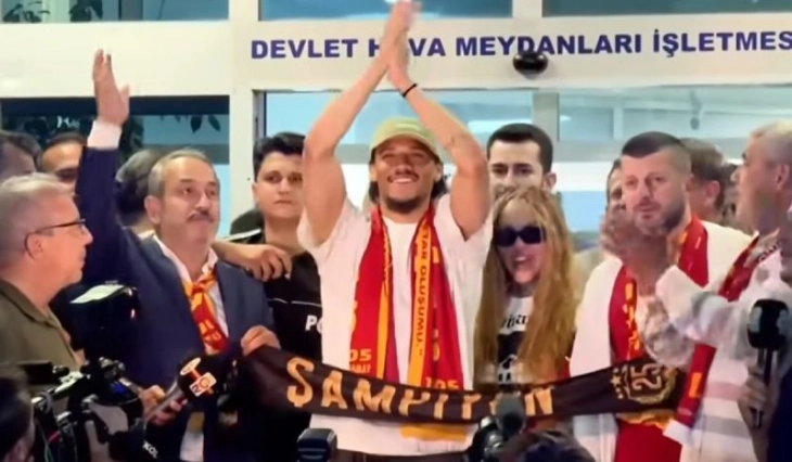 Лерој Сане е уверен дека неговото место во германската репрезентација не е загрозено по неговиот трансфер во Галатасарај