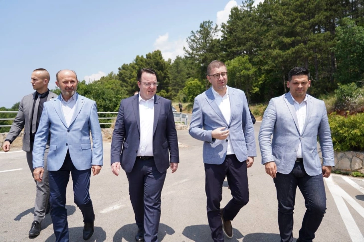 Пуштен реконструираниот пат од Охрид до Св. Наум,  со 11,7 милиони евра обновени 24,4 километри