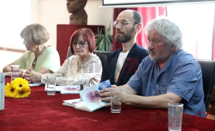 „Книжевен жезол“ на ДПМ за 2025-та за поетот Славе Ѓорѓо Димоски и српската поетеса Радмила Лазиќ