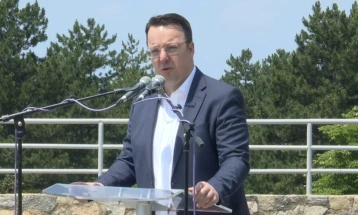 Николоски: Делови од патот кон Свети Наум не беа ни чепнати уште од времето на генерал Карангелевски, кога патот бил граден