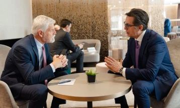 Takim i ish-presidentit Pendarovski me presidentin çek Petr Pavel