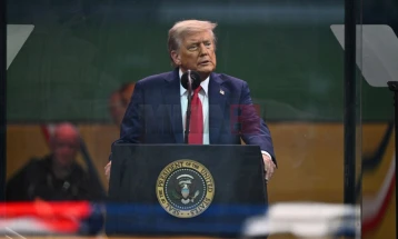 Трамп на воената парада во САД: Нашите војници доаѓаат по секој што ја загрозува Америка