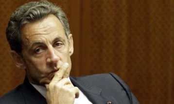 Поранешниот француски претседател Саркози лишен од орденот Легија на честа по пресудата за корупција