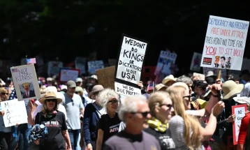 Mbi pesë milionë amerikanë në protesta kundër Trampit gjatë mbajtjes së parakalimit ushtarak në kryeqytet