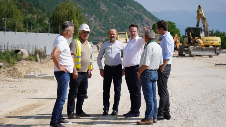 Николоски и Трајановски извршиле вонреден надзор над активностите за изградба на автопатот Кичево-Охрид