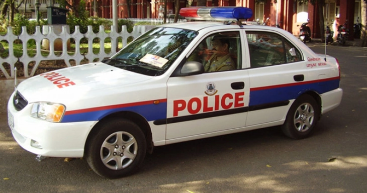 Shtatë të vdekur nga rrëzimi i një helikopteri me besimtarë hindu në Indinë veriore