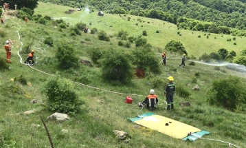 На Пониква се одржа противпожарна вежба на професионалните и доброволните пожарникари од Кочани и регионот