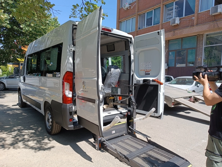 Неготино доби донација, комбе за превоз на лица со попреченост