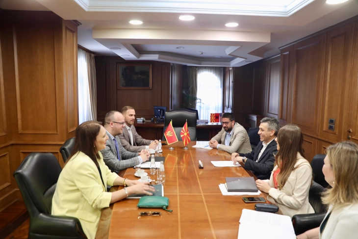Environment minister Mexhiti meets with Montenegro's ecology minister Culafic
