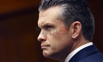 Хегсет: САД распоредуваат повеќе оружје на Блискиот Исток