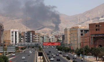 Тројца загинаа во израелскиот напад врз иранската државна телевизија