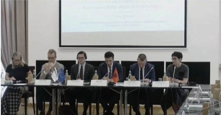 Shefi i Euroxhast: Të rrisim bashkëpunimin ndërkufitar në rajon dhe me vendet e BE-së