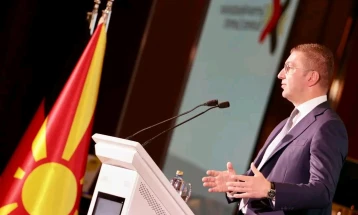 Mickoski: VMRO-DPMNE-ja është vazhdimësi e VMRO-së historike, trashëgimtare e saja legjitime dhe ideologjike