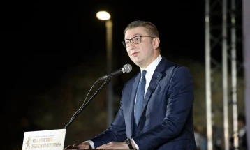 Мицкоски: Македонија не се гради само со бројки и економски показатели, туку и со чување на традицијата и вредностите