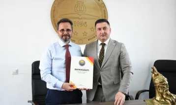 Drejtuesit e UT-së pritën në takim një delegacion nga Universiteti i Prishtinës