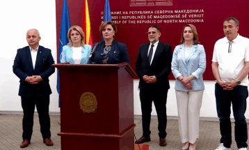 Pasholli: Kjo qeveri në vend se të ndërtojë një shoqëri të barabartë dhe gjithëpërfshirëse, zgjodhi rrugën e diskriminimit sistemik