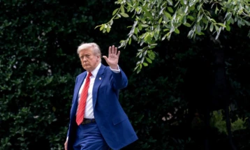 Пакистан ќе го номинира Трамп за Нобелова награда за мир за спречување на конфликт со Индија