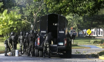 Панама прогласи вонредна состојба по грабежите и оштетувањата на зградите за време на протестите на одгледувачите на банани