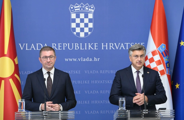 Plenković offers support to Mickoski for the country's EU integration process