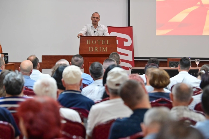 Филипче на средба со членовите на СДСМ во Струга