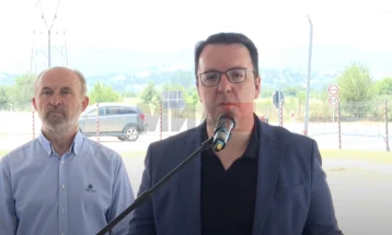 Nikolloski: Deri në mes të korrikut duhet të arrijnë ofertat e tenderit për furnizimin e 120 autobusëve elektrik