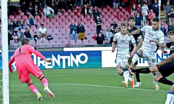 Навивачите го прекинаа натпреварот помеѓу Салернитана и Сампдорија