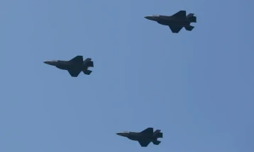 ИДФ погодиле складишта за ракети земја-земја во централен Иран