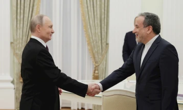 Арагчи до Путин: Русија е на вистинската страна од историјата