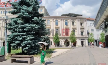 Црвен крст со активности за справување со горештините во Скопје