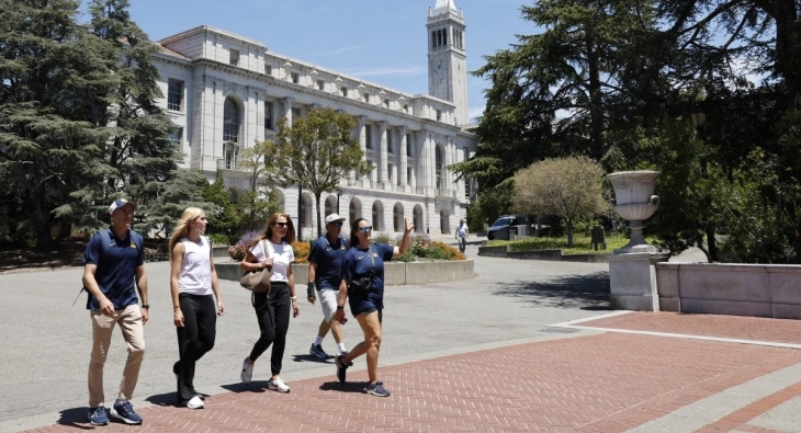 Сојузна судијка ја блокираше забраната на Трамп за странски студенти кои се запишуваат на Харвард