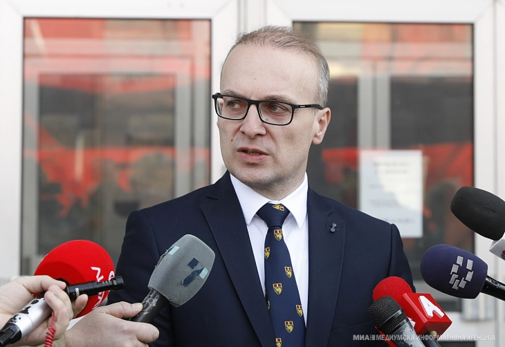 Милошоски: Наградно прашање - Дали некој во оваа држава знае барем една работа што останала зад името на Андреј Жерновски