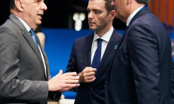 Mucunski në Hagë: Uniteti është mjeti më i fortë në përballjen me kërcënimet e përbashkëta